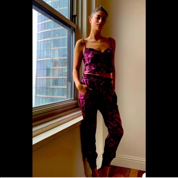 UO Out From Under Hansel Tie-Dye Jogger Palnts NWT - Picture 5 of 8